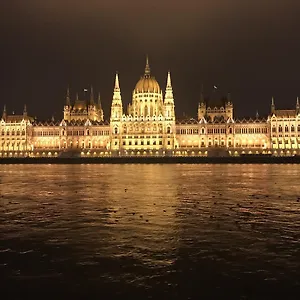 Downtown With Balcony & Optional Garage & Restaurant In The Building Budapest