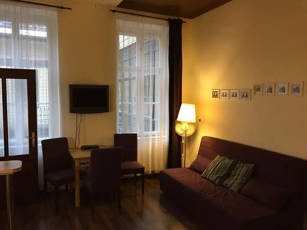 Club Apartments & Rooms ブダペスト ハンガリー